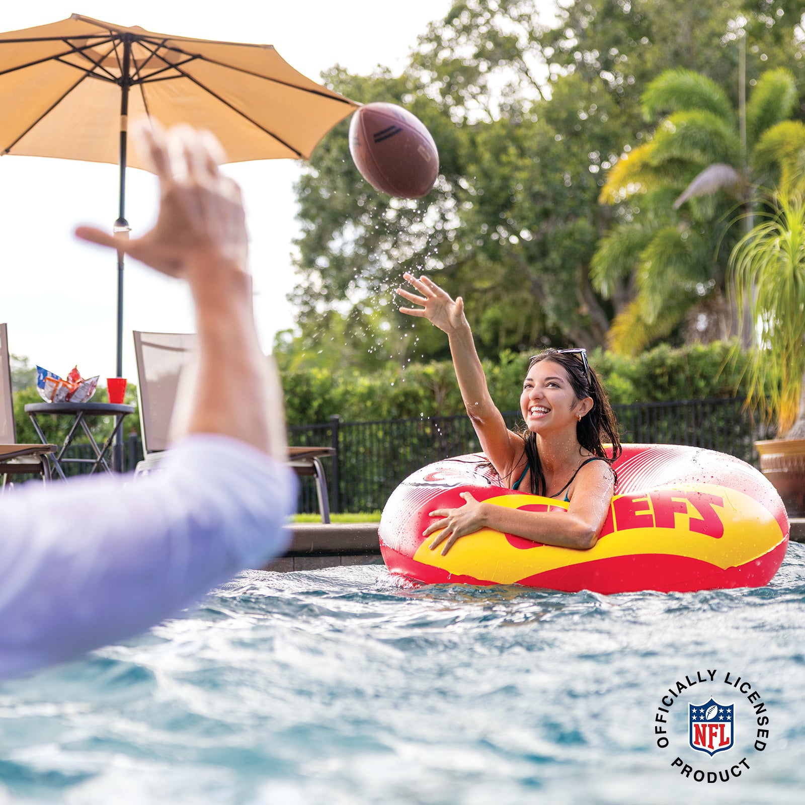 Kansas City Chiefs 36 in ring Pool Float